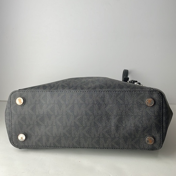 Michael Kors Jet Set Monogram Shoulder Bag Tote - Picture 6 of 11